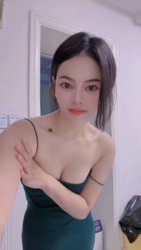 🍑 秀英  163.D.48.30歲 擁有令人難忘的飽滿頭燈和性感翹臀