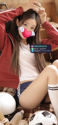 🌸 Sato Kaede: 160cm, C cup, 45kg, 22 years old With delicate features and a sex