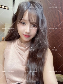 珊珊 164.E.47.25歲  白嫩巨乳、氣質型甜顏