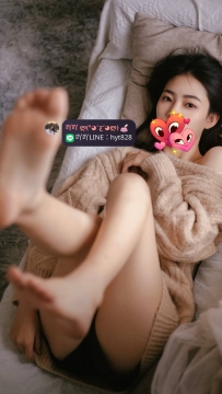 王詩：160.C.45.23歲  外貌顏值很頂  甜美臉蛋超好看  身材很瘦  皮膚白白的有光滑