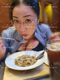 蘋果 165 55 F   35歲  巨乳熟女   淫蕩服務 奶泡 專業按摩