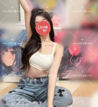 若微 165cm 47kg 23歲  青春靚麗正妹