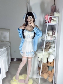 艾柔  164.E.47.23歲  如同春天嫩芽般的溫柔氣質