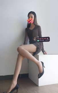 陳美：166.C+.47.27歲  擁有標準的秘書系身材 勻稱曲線