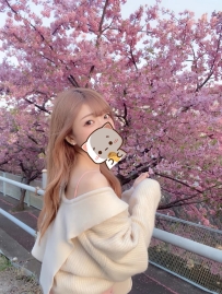 莉莉：162.C+.47.23歲